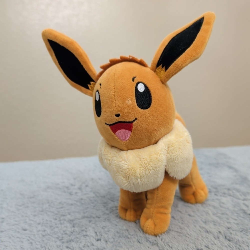 WCT Wicked Cool Toys 8 Inch Eevee Pokemon Plush Nintendo 2019